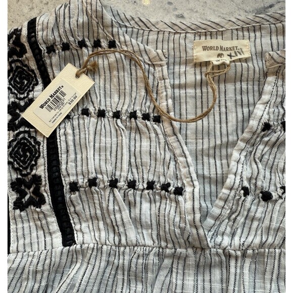 World Market Top Size S/M Black White Long Sleeve Striped Babydoll Peasant NWT - Picture 3 of 8